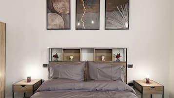2 bedrooms, WiFi, bed sheets
