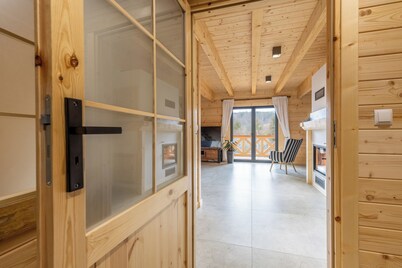 Beautiful mountain house by the river with panoramic views of the Giant Mountains