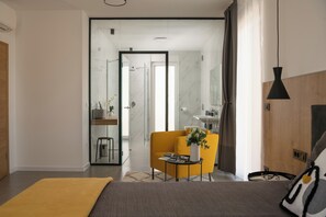 4 chambres, fer et planche à repasser, Wi-Fi, literie fournie