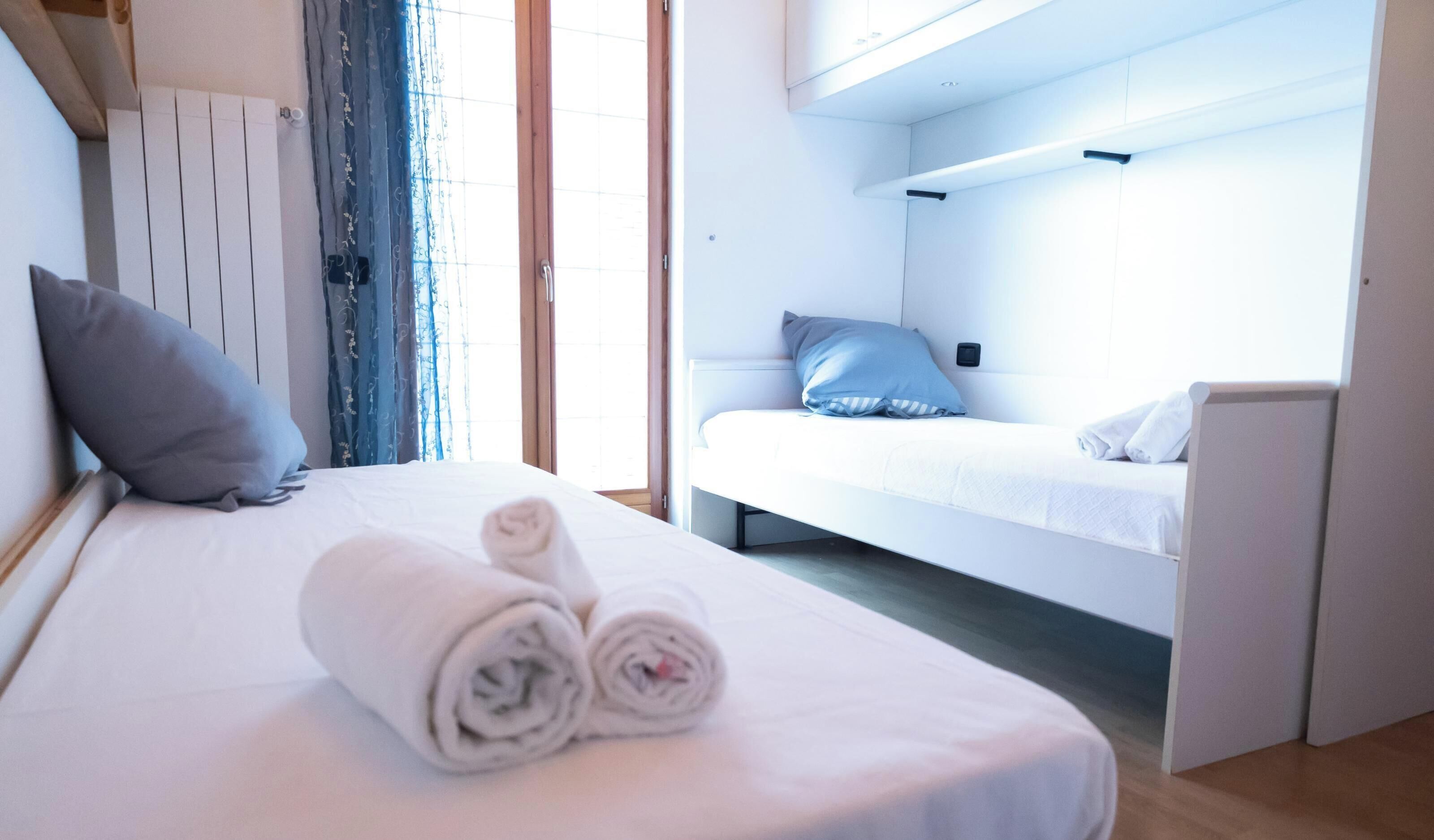 9 Schlafzimmer, Bügeleisen/Bügelbrett, WLAN, Bettwäsche