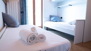 9 chambres, Wi-Fi, draps fournis