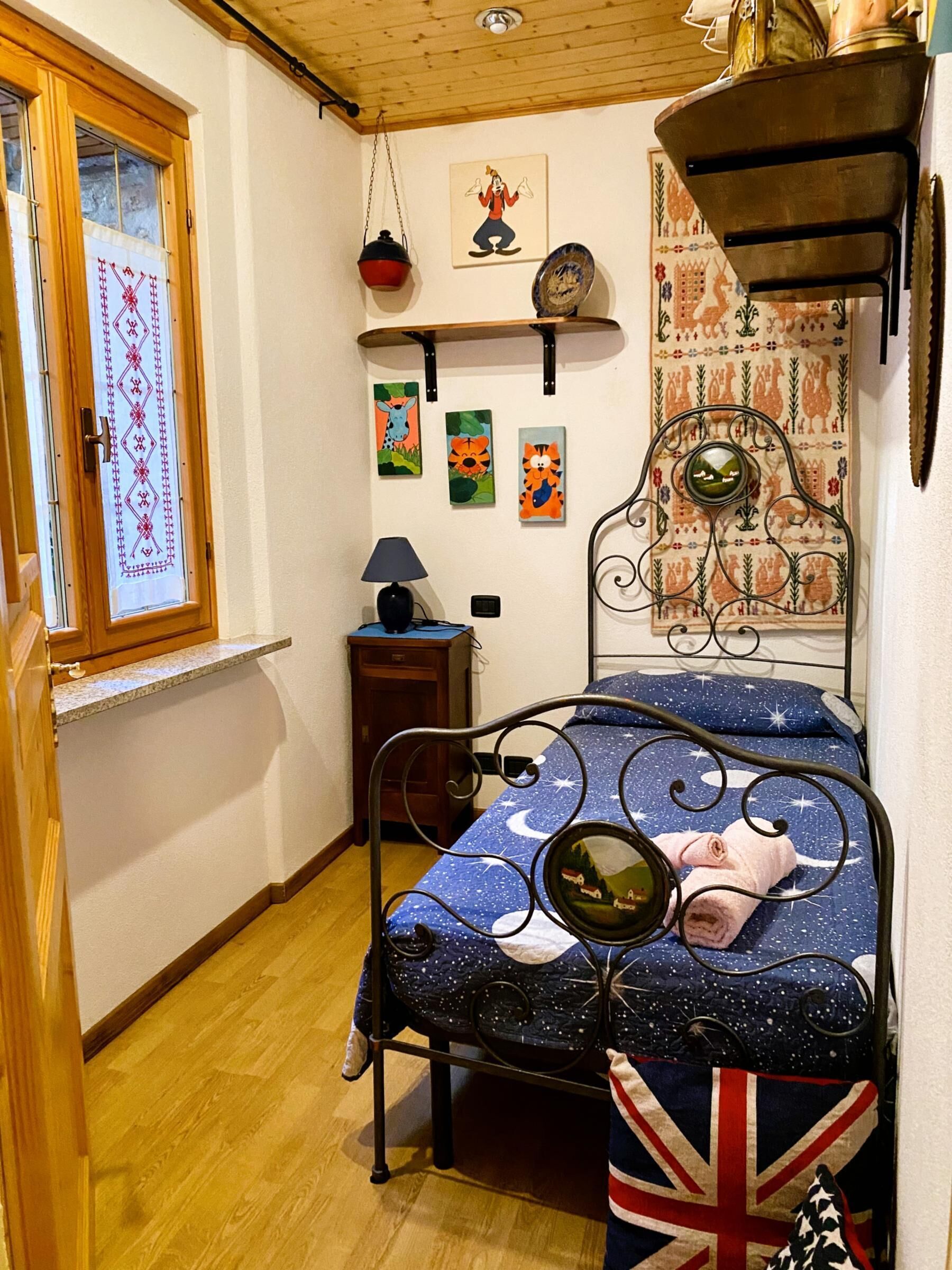 9 habitaciones, cuna de viaje, wifi y ropa de cama 