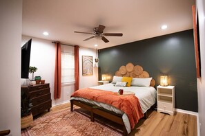 3 bedrooms, desk, iron/ironing board, travel crib - Spacious, stylish home with fenced yard! (Little Rock)