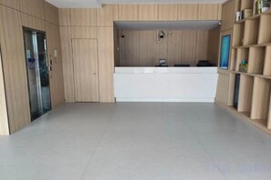Unclassified image, 4 of 9, button - V Tour Hotel (Shanghai)