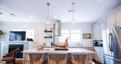 The Midtown Pearl with midterm discounts