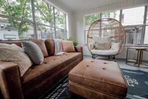 Living area - Perfectly Located 3BD in Historic Park Hill (North Little Rock)