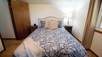 3 habitaciones, tabla de planchar con plancha, cuna de viaje y wifi
