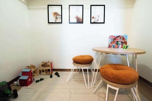 The Cozy Little Farmhouse
