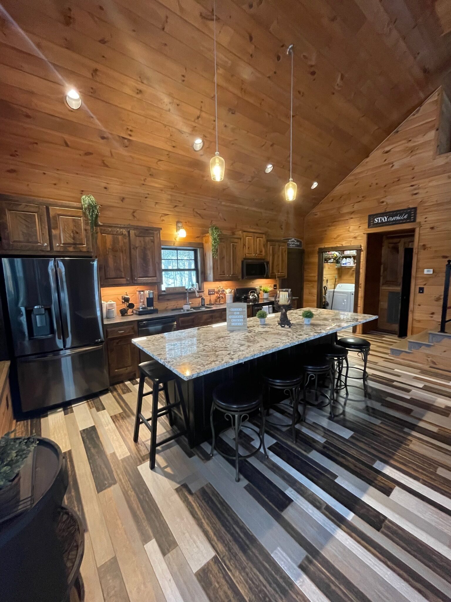 冰箱、微波炉、烤箱、炉灶