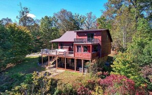 Exterior - Escape to Copper Ridge Cabin in Mineral Bluff Georgia (Mineral Bluff)