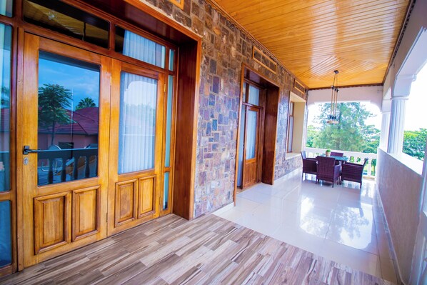 Superior Studio Suite, City View | Balcony