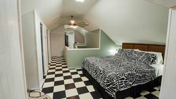 5 bedrooms, WiFi, bed sheets