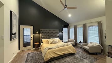 5 chambres, bureau, fer et planche Ă repasser, lit parapluie