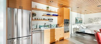 Kingfisher Cove Hideaway