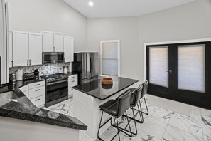 Private kitchen - The Great and Grand Gathering House (Reynoldsburg)