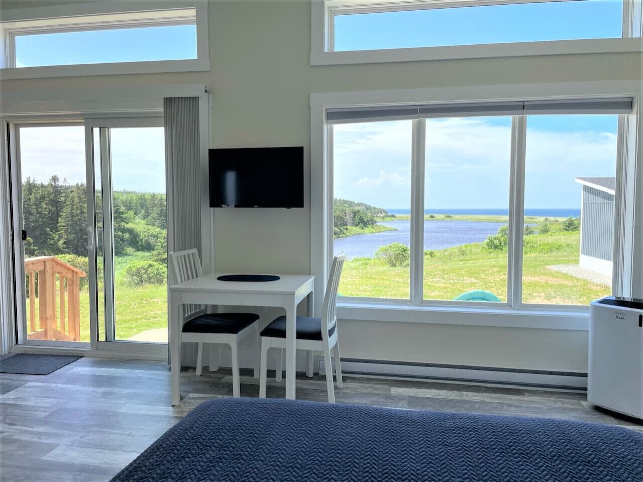 Skrivebord, wi-fi og sengetøy