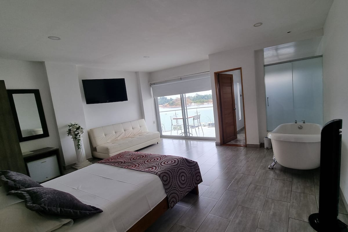 Quarto standard | Individualmente decorados, cortinas blackout, Wi-Fi de cortesia