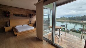 Japanese-style Room, 1 Double Bed, Lake View | Lake view - HOTEL PORTOBELO GUATAPE (Guatapé)