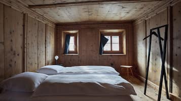 4 chambres, bureau, Wi-Fi, draps fournis