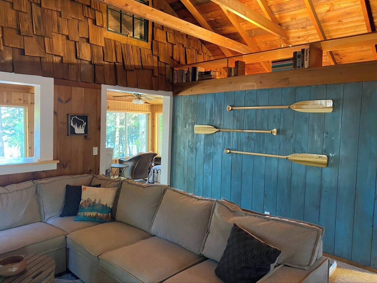 TV, caminetto, lettore DVD