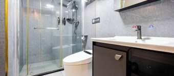 Qiyuan Yueding Business Hotel (Beijing Huilongguan East Street Subway Station)