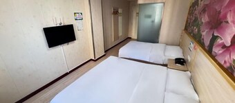 Qiyuan Yueding Business Hotel (Beijing Huilongguan East Street Subway Station)
