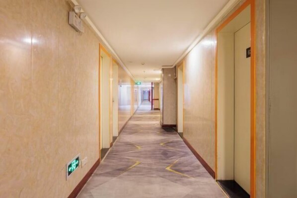 Interior - Qiyuan Yueding Business Hotel (Beijing Huilongguan East Street Subway Station) (Beijing)