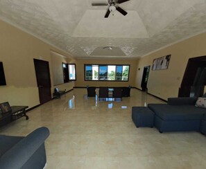 45-inch flat-screen TV with digital channels, Netflix - Blue Seas Two Unity Hall (Montego Bay)