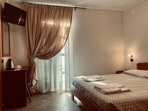 1 chambre, coffre-fort, lit de bébé portatif, accès au Wi-Fi (inclus)