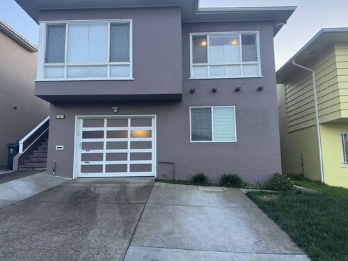 Newly Private Renovated 2BD/2BA near Mall/Beach/SF