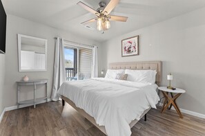 2 室のベッドルーム、WiFi、ベッドシーツ