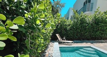Villa Solara Grove by Solu: Luxury, Gated, Free Parking