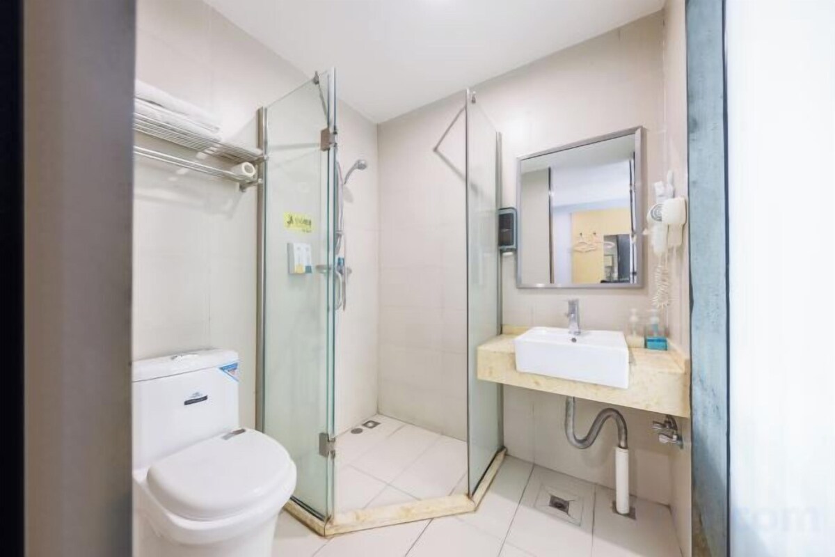 Zhumen Selected Double Bed Room (Brightly Lit + Business Office + Bathroom Wet-Dry Separation)