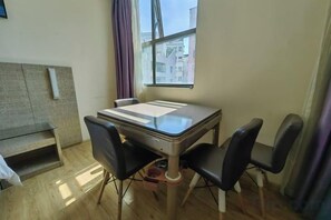 Unclassified image, 3 of 43, button - chengfeng hotel(jianggao dian) (Guangzhou)