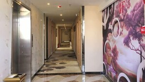 Unclassified image, 3 of 72, button - chengfeng hotel(jianggao dian) (Guangzhou)