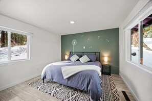 2 bedrooms, desk, free WiFi, bed sheets