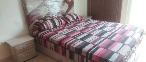 2 camere, ferro/asse da stiro, Wi-Fi, lenzuola