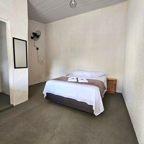 1 bedroom, free WiFi, bed sheets - Standard Double Suite 01 (Vila dos Ferroviarios Morretes)