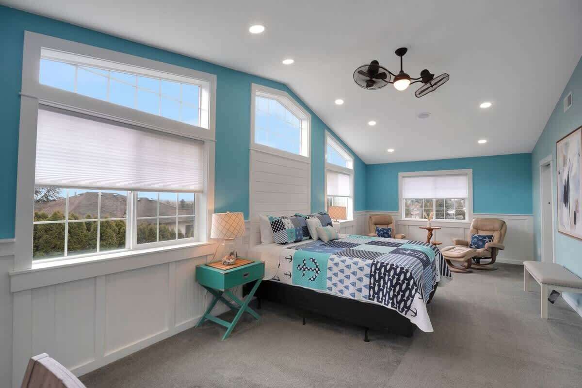 4 bedrooms, iron/ironing board, free WiFi, bed sheets