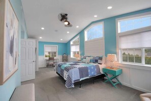 4 soverom, strykejern/-brett, wi-fi (inkludert) og sengetøy