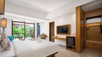 Cribs/infant beds