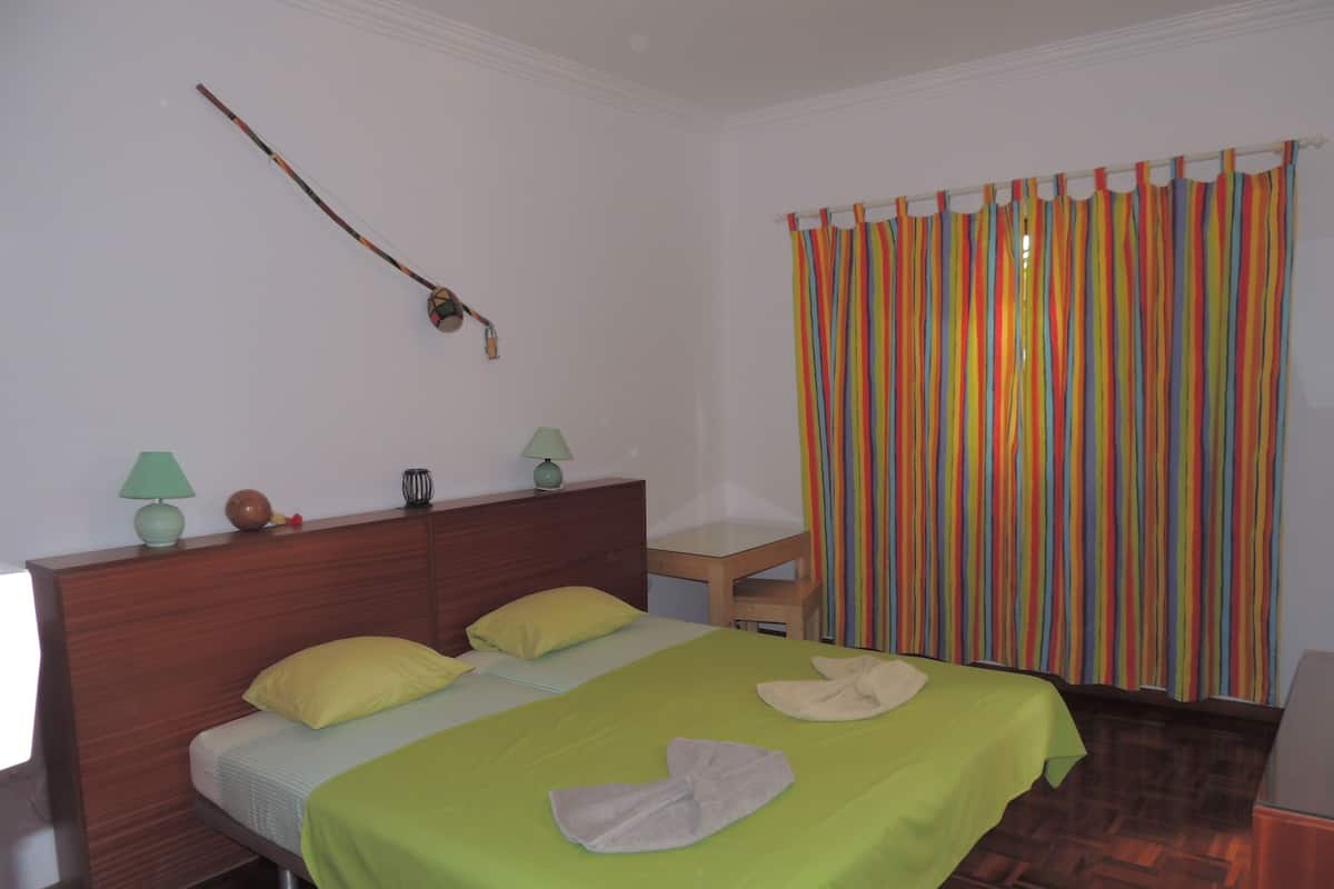 基础双人房 | 浴室 | 肥皂、卫生纸