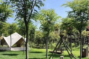 Pemandangan dari hartanah