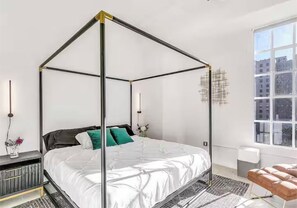 1 bedroom, desk, iron/ironing board, WiFi