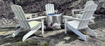 Quiet Charlevoix Cottage Walk to Town and Lake Michigan Beaches