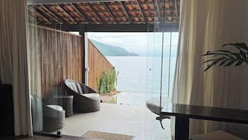 1 bedroom, premium bedding, free WiFi