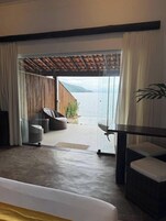 SUITE PRAIA DOS MEROS | Roupas de cama premium, Wi-Fi de cortesia