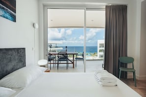 One Mambo 40 | 3 slaapkamers, een strijkplank/strijkijzer, gratis wifi, beddengoed