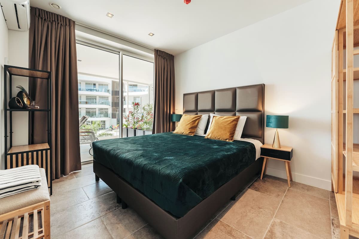 Appartamento Luxury, 3 camere da letto | 3 camere, ferro/asse da stiro, Wi-Fi gratuito, lenzuola