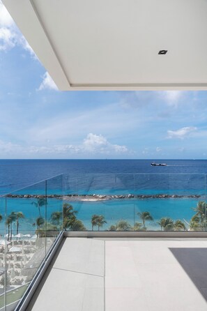 Oceanfront 2BR Luxury Retreat | ONE Mambo Beach | Terrace/patio